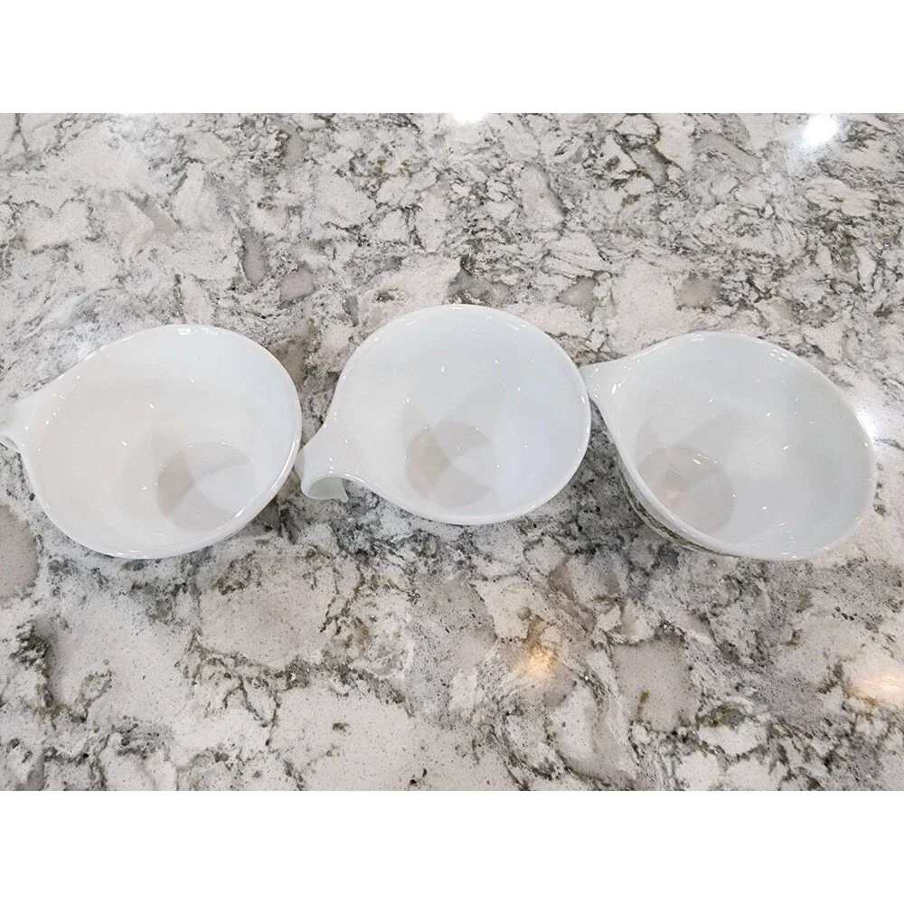 3 VINTAGE CORELLE GREEN CRAZY DAISY TRIM STACKING CUPS HOOK HANDLES EXCELLENT